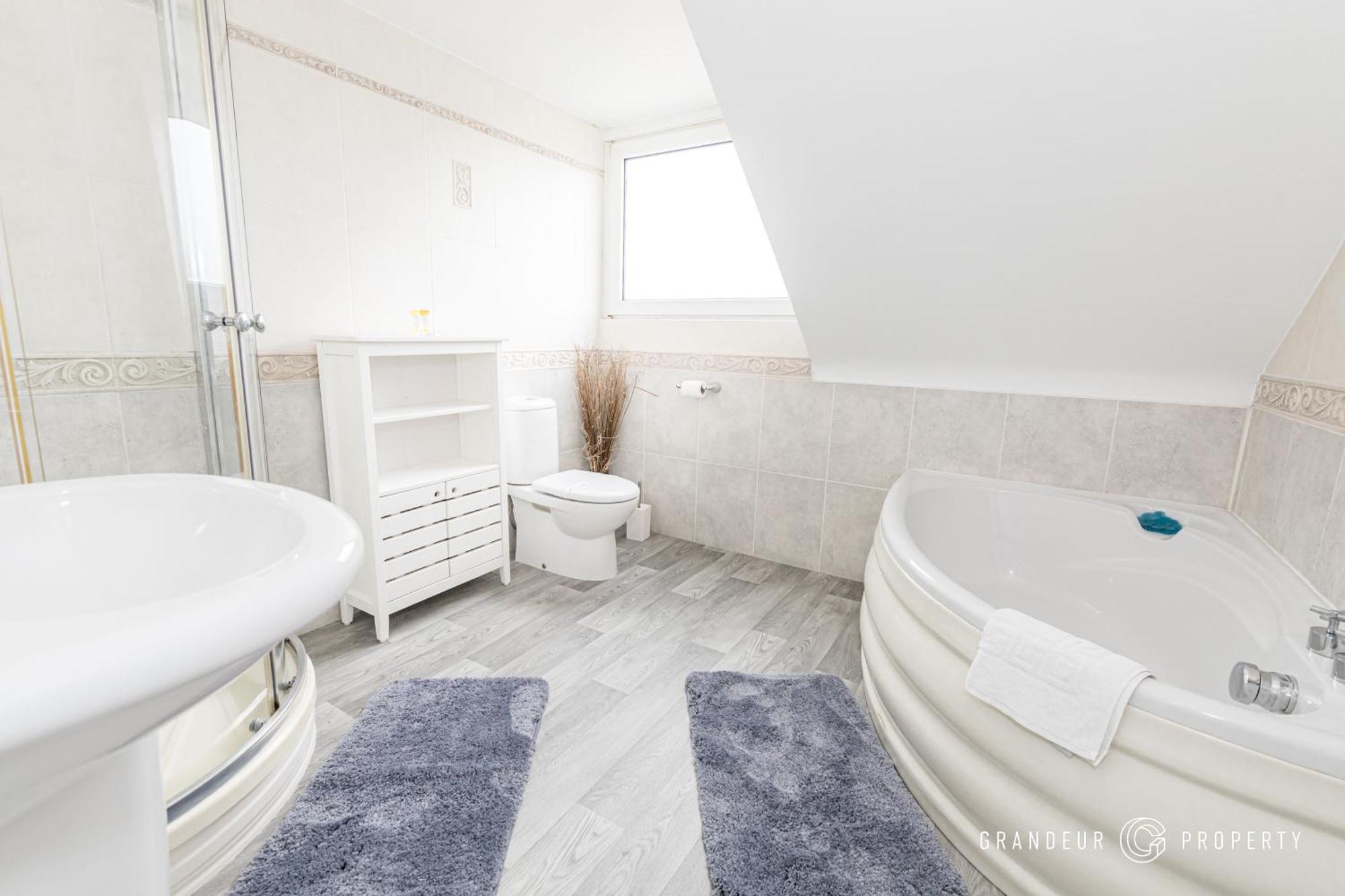 Talbot House By Grandeur Property Борнмът Екстериор снимка