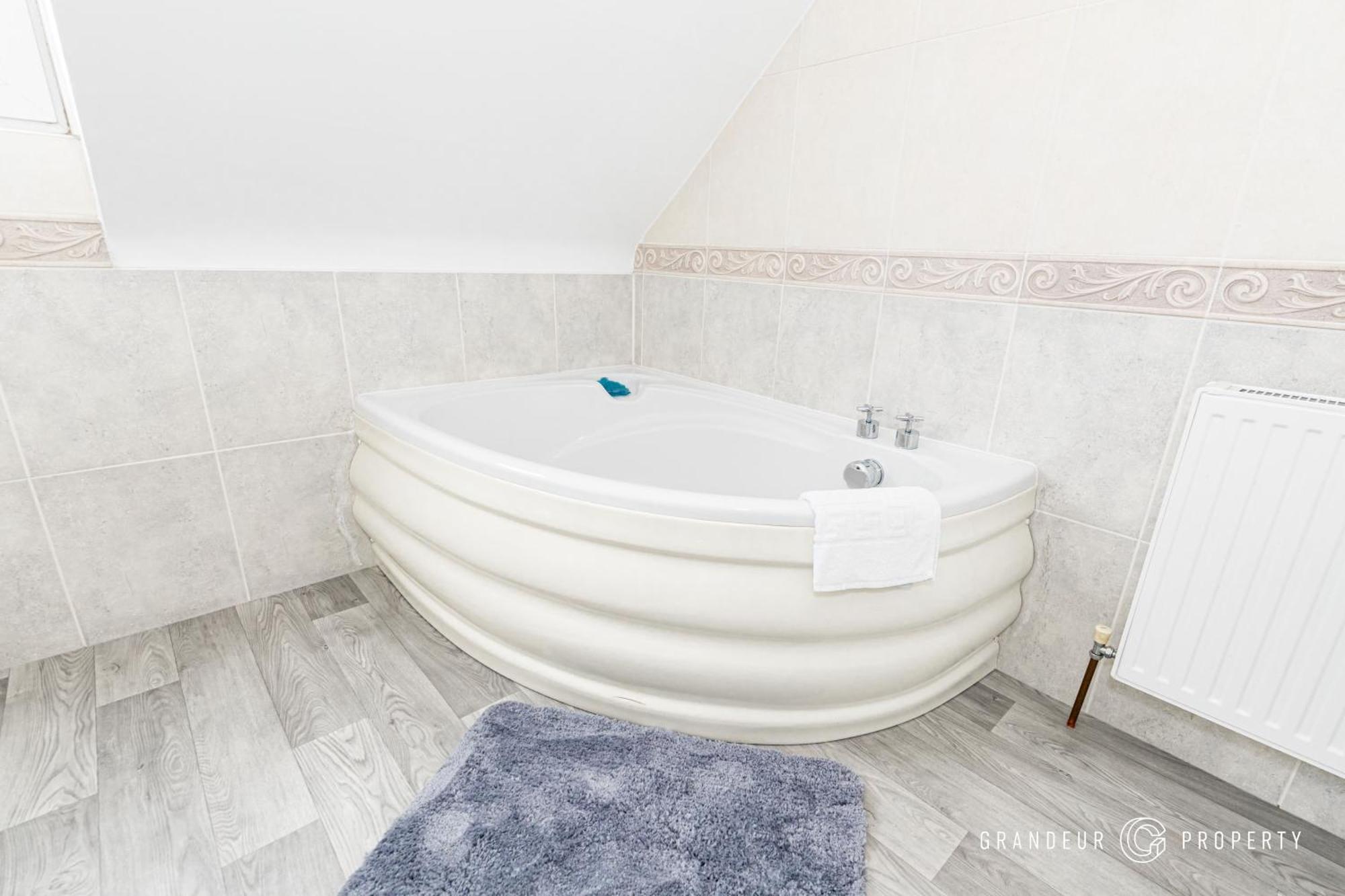 Talbot House By Grandeur Property Борнмът Екстериор снимка